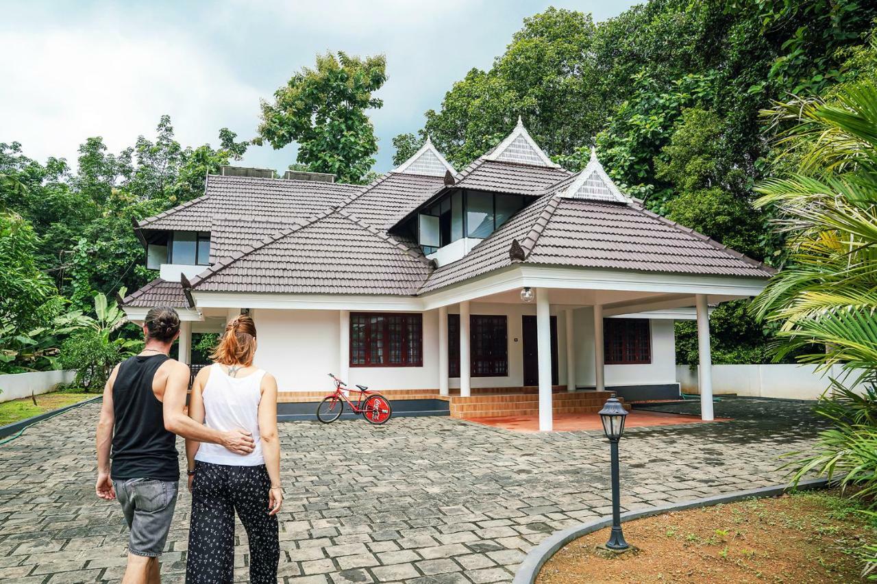Thanal Premium Villa By - A Place To Call Your Home Muvattupuzha Екстериор снимка