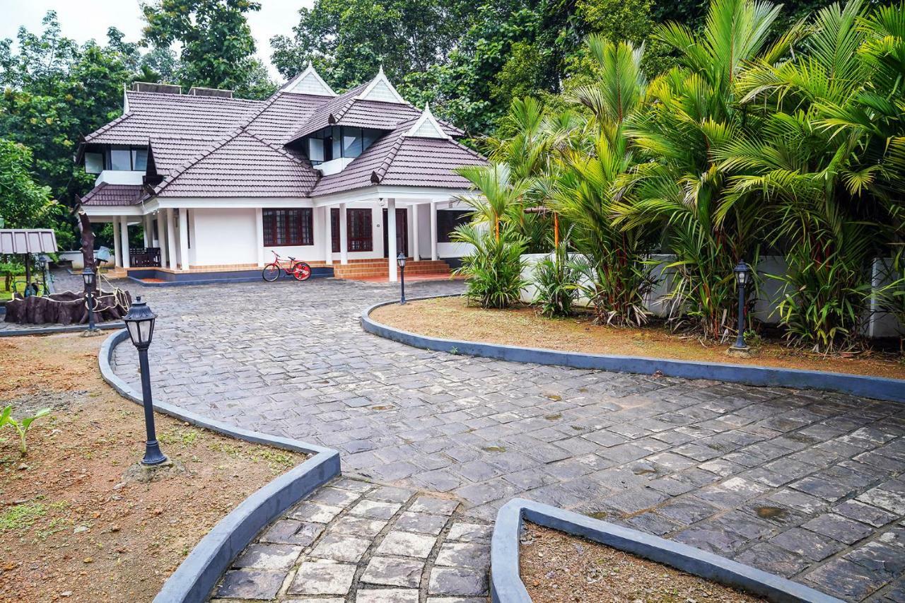 Thanal Premium Villa By - A Place To Call Your Home Muvattupuzha Екстериор снимка