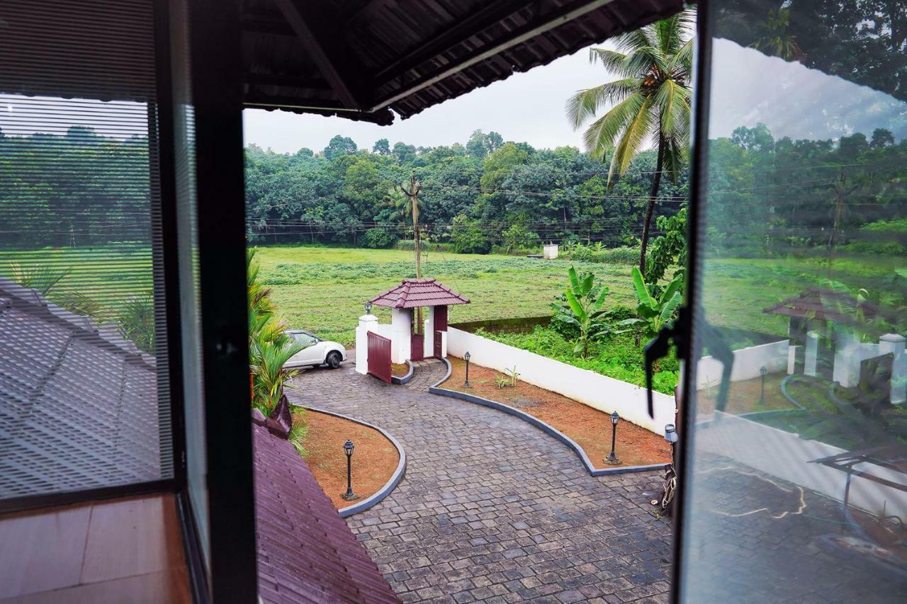Thanal Premium Villa By - A Place To Call Your Home Muvattupuzha Екстериор снимка