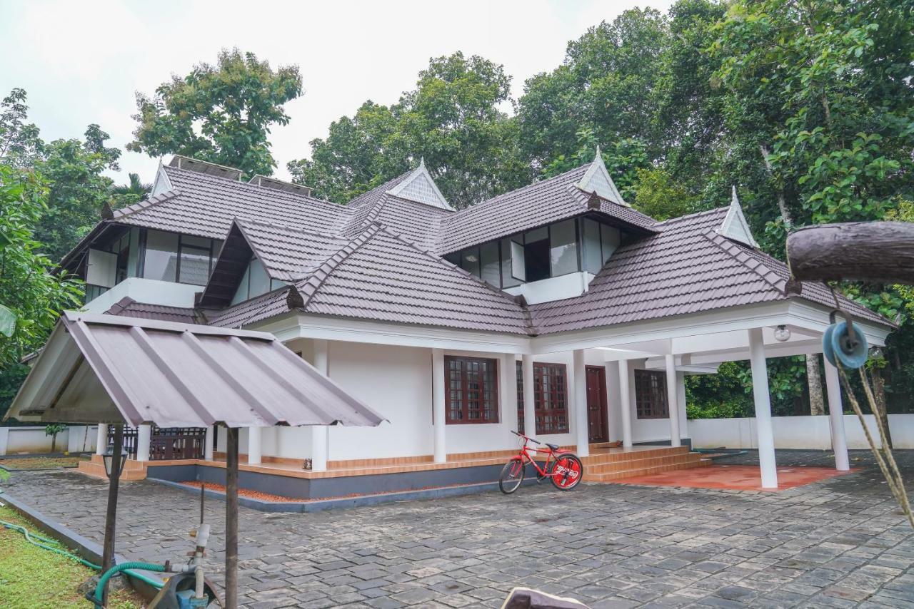 Thanal Premium Villa By - A Place To Call Your Home Muvattupuzha Екстериор снимка